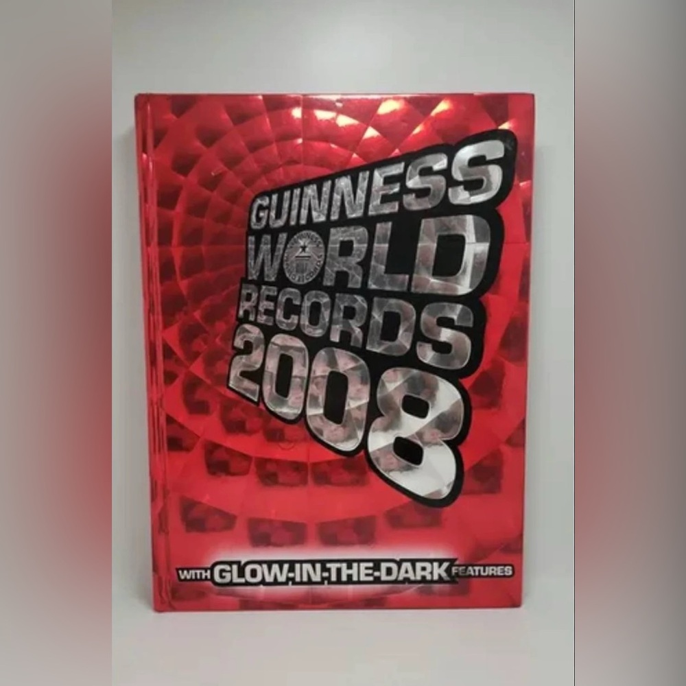 Guinness World Records 2008 hardcover with glow-in-the-dark features